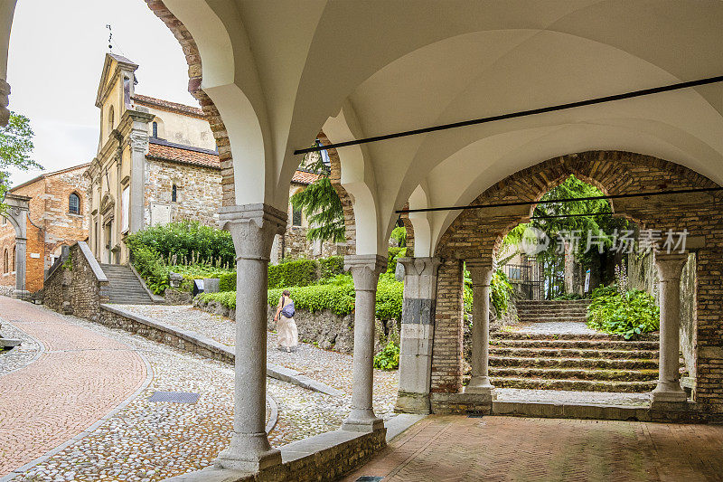 乌迪因，Porticato Lippomano和Church of Santa Maria at Castello(意大利弗里奥里-威尼斯茱莉亚茱莉亚)